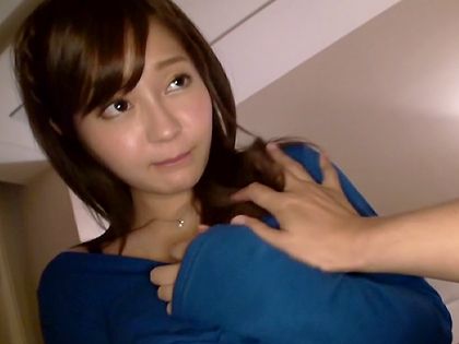 激カワ美乳デリヘル嬢を口説いて生本番♪